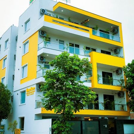 Lime Tree Luxury Studio - Service Apartment Near Artemis Hospital ,Gurgaon Exterior foto